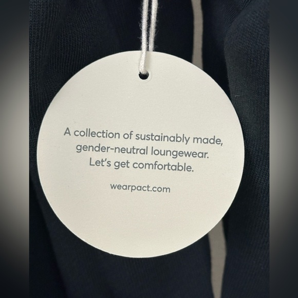 pact Gender Neutral Black One for all Zip Front 100% Organic Cotton Hoodie   NWT - Picture 4 of 11